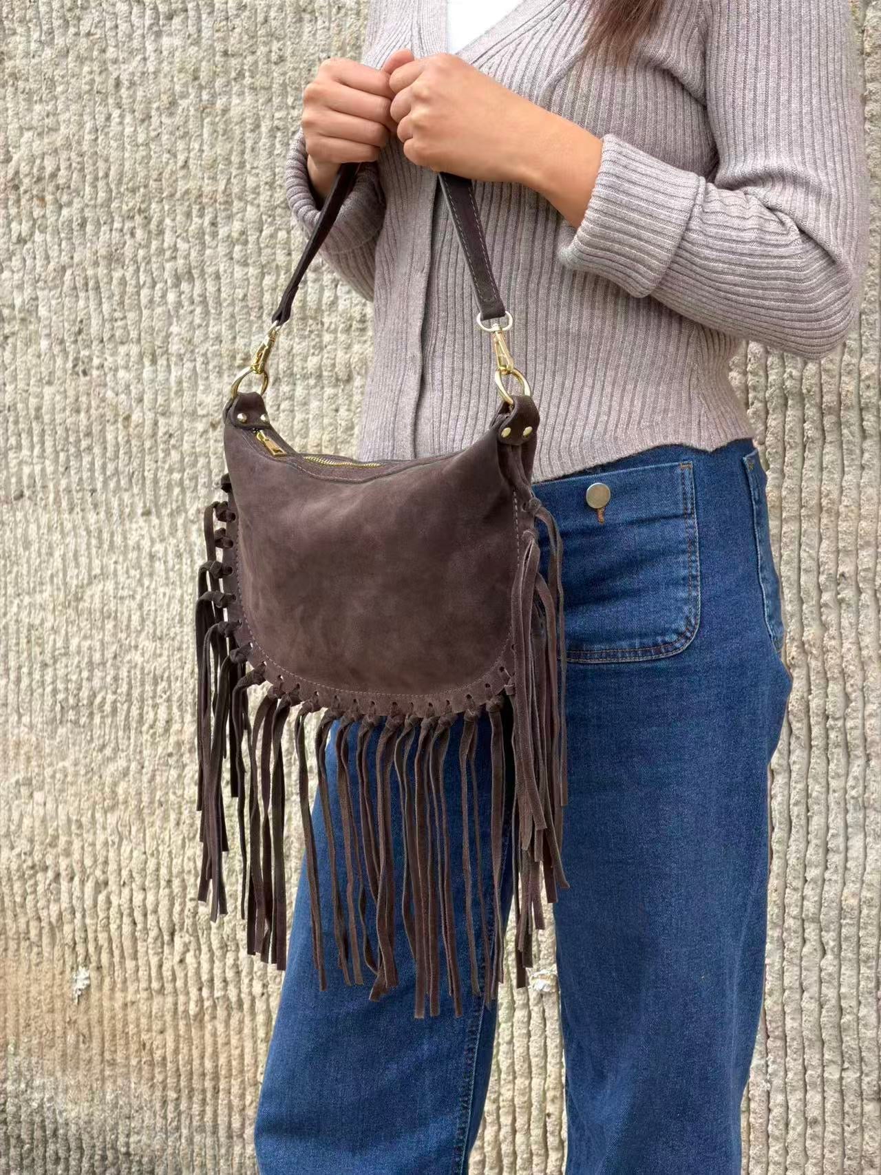 Borsa a tracolla in camoscio con frange - Marrone Scuro in borsa a spalla - EmilyHu LOVE
