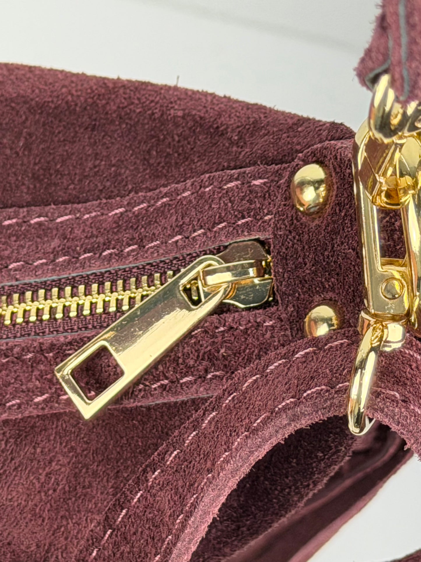 Borsa a tracolla in camoscio con frange - Bordeaux in borsa a spalla - EmilyHu LOVE