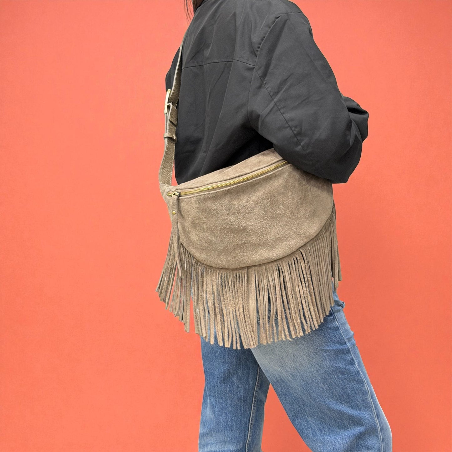 Marsupio con frange LUNA - Camoscio e pelle in borsa tracolla - EmilyHu LOVE