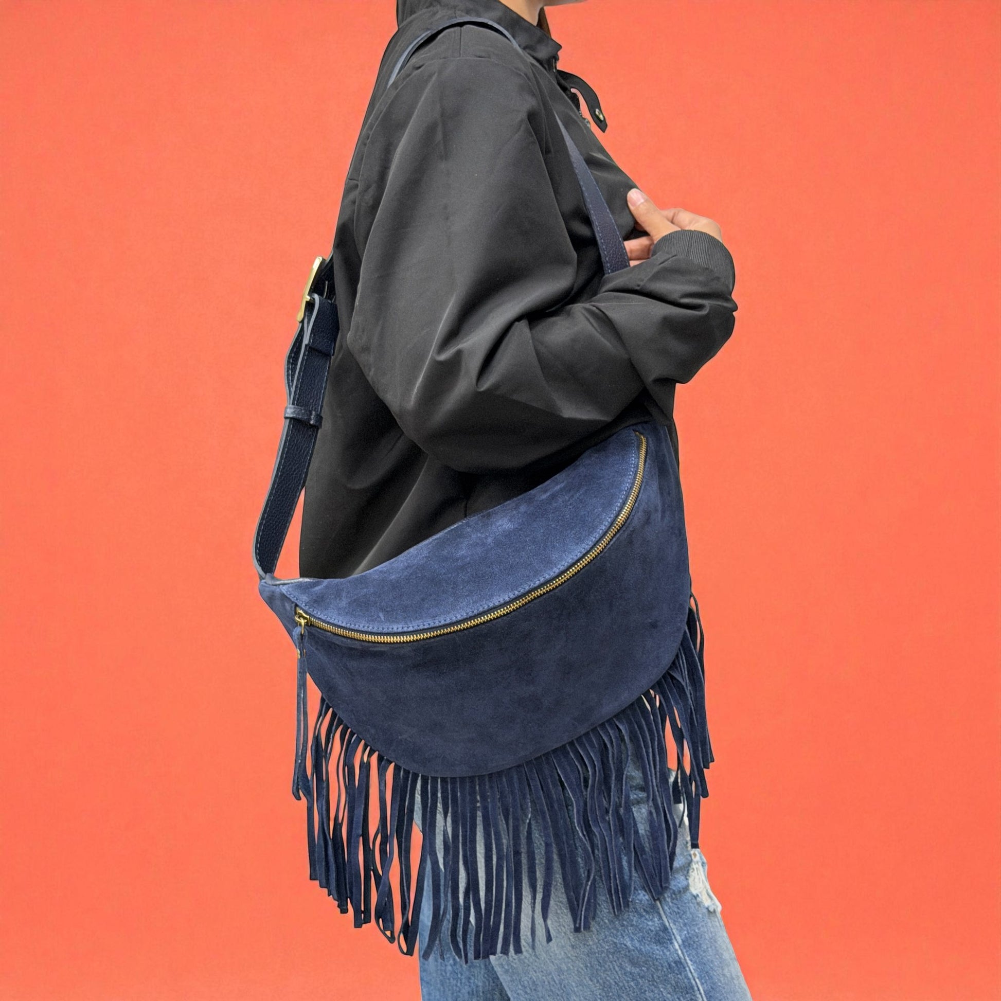 Marsupio con frange LUNA - Camoscio e pelle in borsa tracolla - EmilyHu LOVE