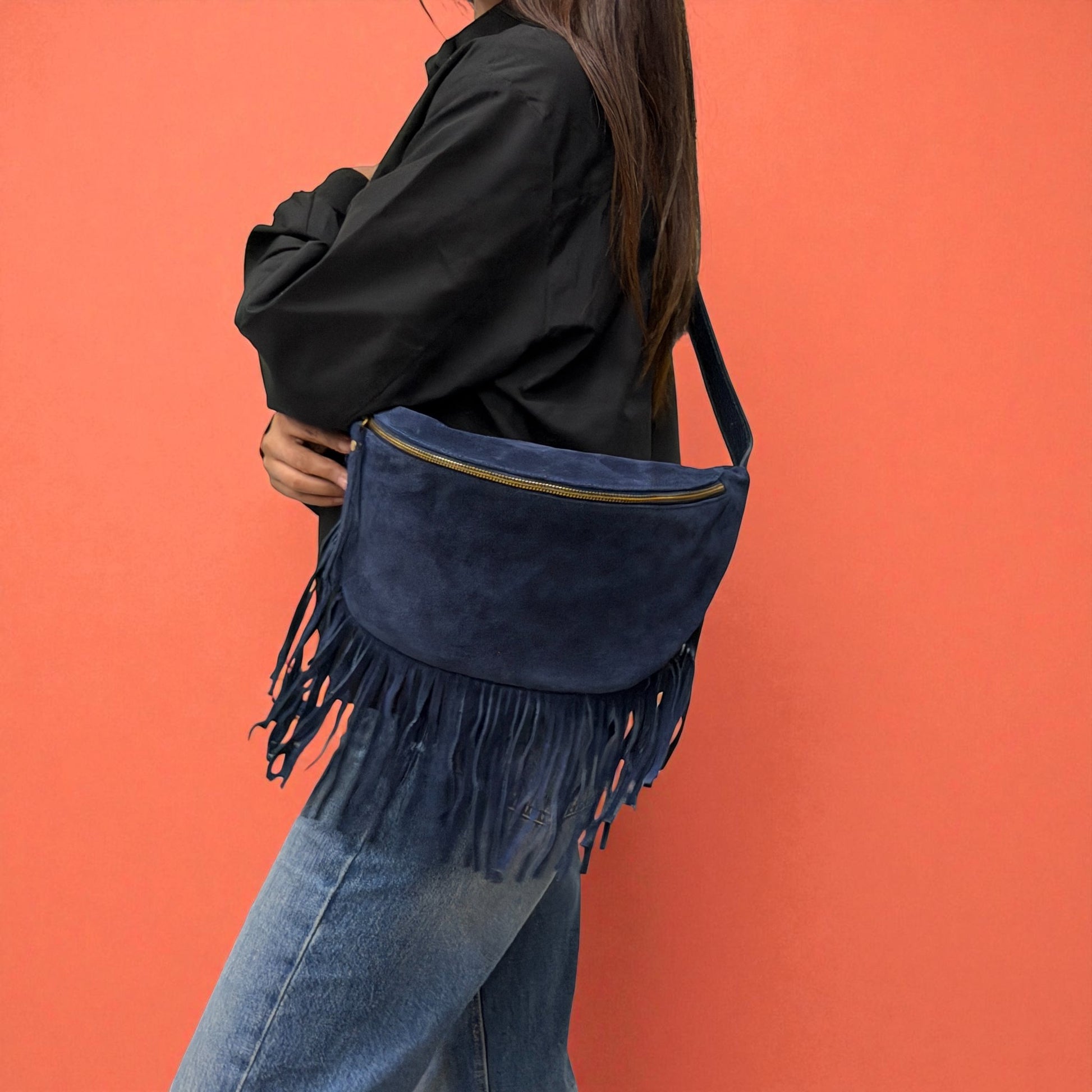 Marsupio con frange LUNA - Camoscio e pelle in borsa tracolla - EmilyHu LOVE