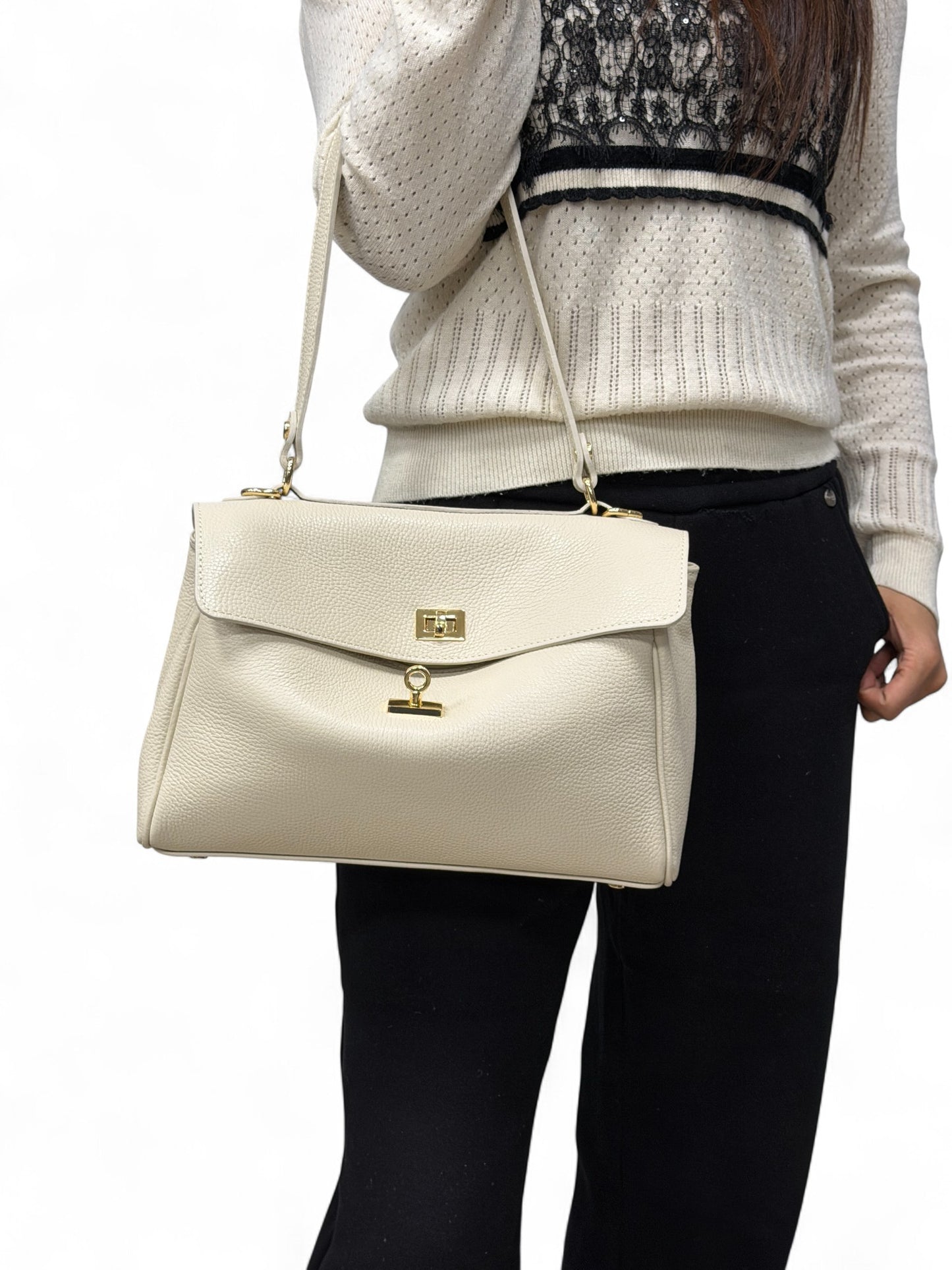 Borsa Spalla LIA in pelle martellata